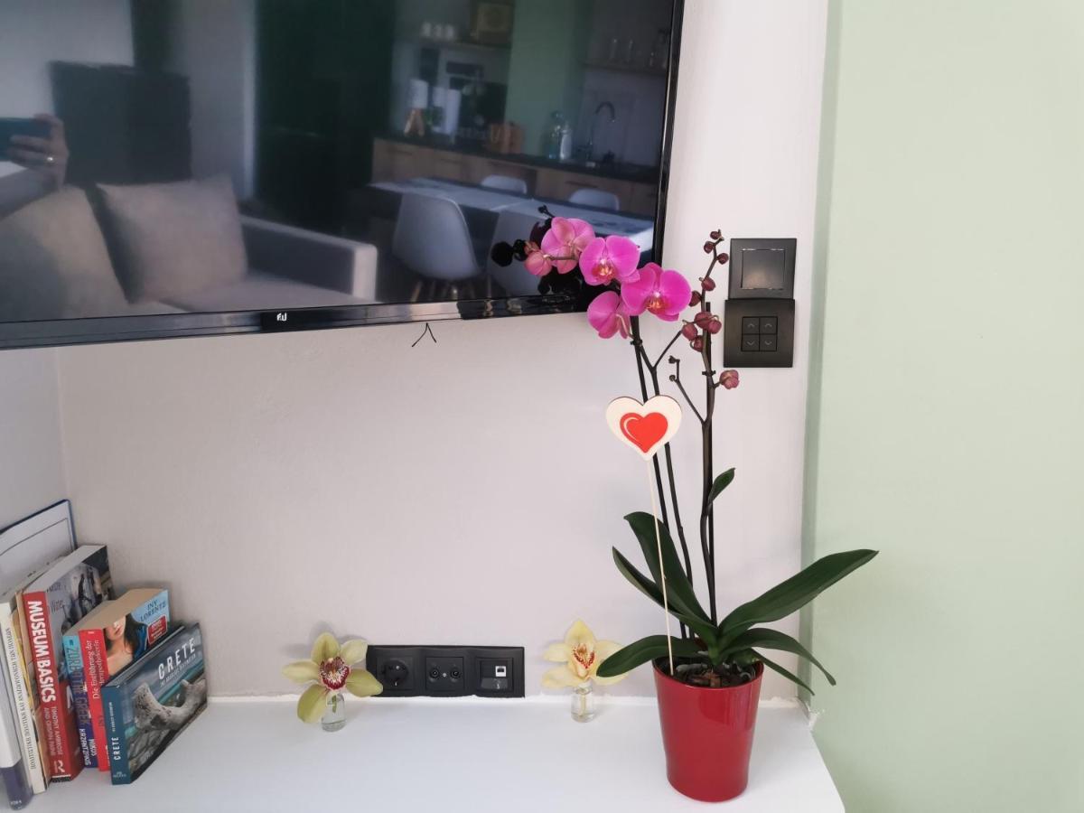 Appartement Dioni Lux à Agios Nikolaos Extérieur photo